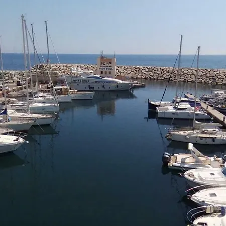 ספינת מלון Location Yacht 4 Cabines Au Depart De Bastia Ou A Quai Port De Toga