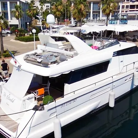 ספינת מלון Location Yacht 4 Cabines Au Depart De Bastia Ou A Quai Port De Toga בסטיה