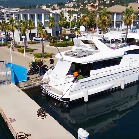 ספינת מלון Location Yacht 4 Cabines Au Depart De Bastia Ou A Quai Port De Toga בסטיה